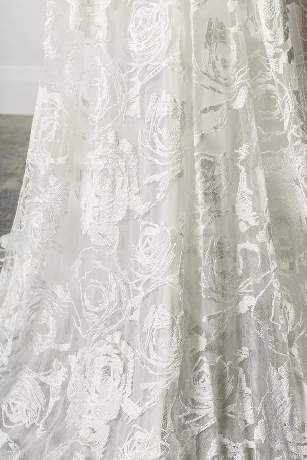 A Line Spaghetti Straps Beach Wedding Dress Lace Bridal Gown