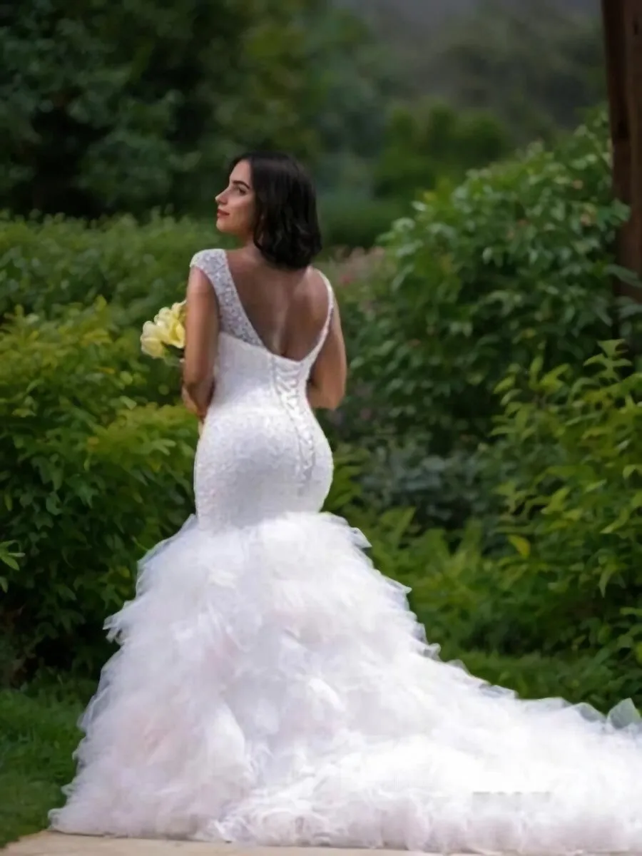 Mermaid V-neck Cathedral Train Tulle Wedding Dresses With Beading