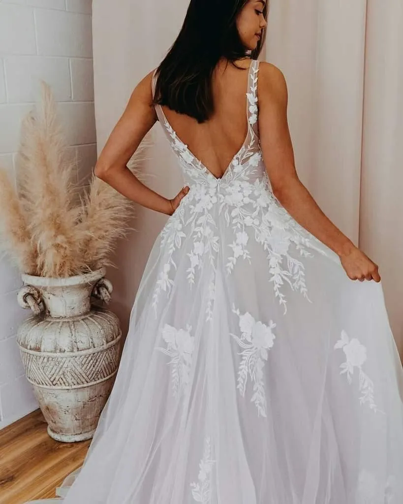 Open Back White Tulle Wedding Dress Appliques Bridal Dress